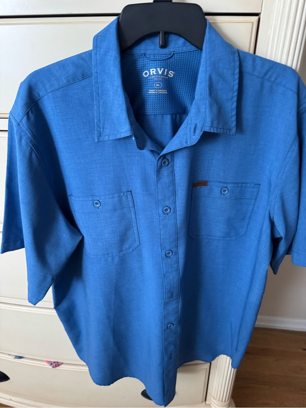 Orvis Men's Short-Sleeve Button-Down Shirt in Bright Blue